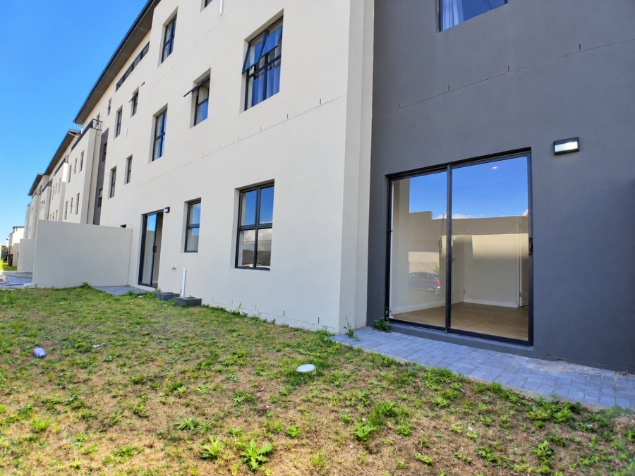 To Let 3 Bedroom Property for Rent in Sandown Western Cape